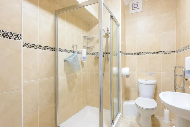 غرفة كلاسيكية ثلاثية، Devonshire Hotel 8/8