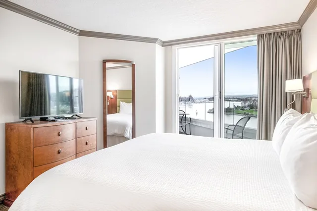 1 Bedroom, Suite, 2 Queen Beds, Water Front، Victoria Regent Waterfront Hotel & Suites 4/10