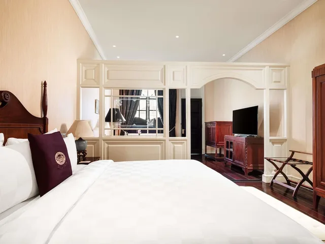 Heritage, Suite, King Bed, Majapahit Hotel Surabaya - MGallery Collection 1/2