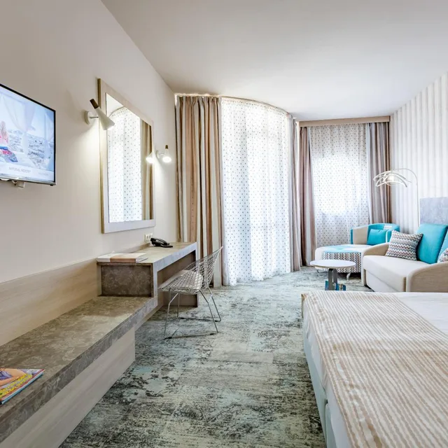 Junior Suite, Lateral Side Sea View، HI Hotels Imperial Resort 4/8