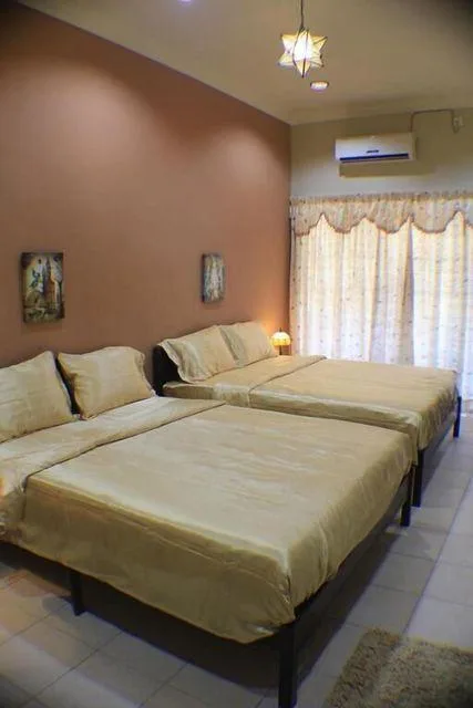 Family, Shared Bathroom, Memory Homestay 1/2