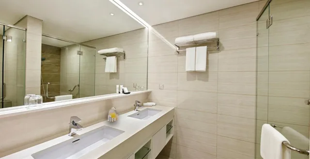 غرفة عائلية بسريرين مزدوجين، Sunway Velocity Hotel 4/4