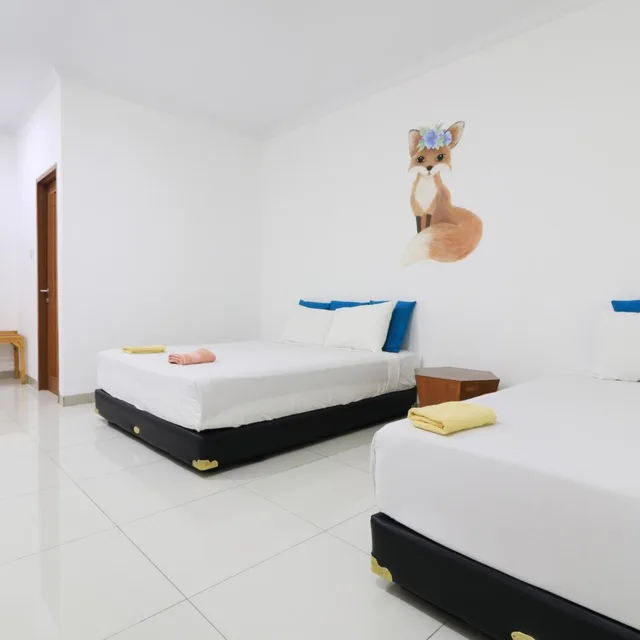 Junior Family Room, Locus Rooms by ZUZU 5/9