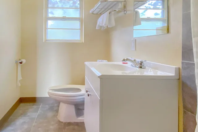 غرفة بسريرين كوين للمدخنين، OYO Hotel North Lima OH - Boardman 8/10