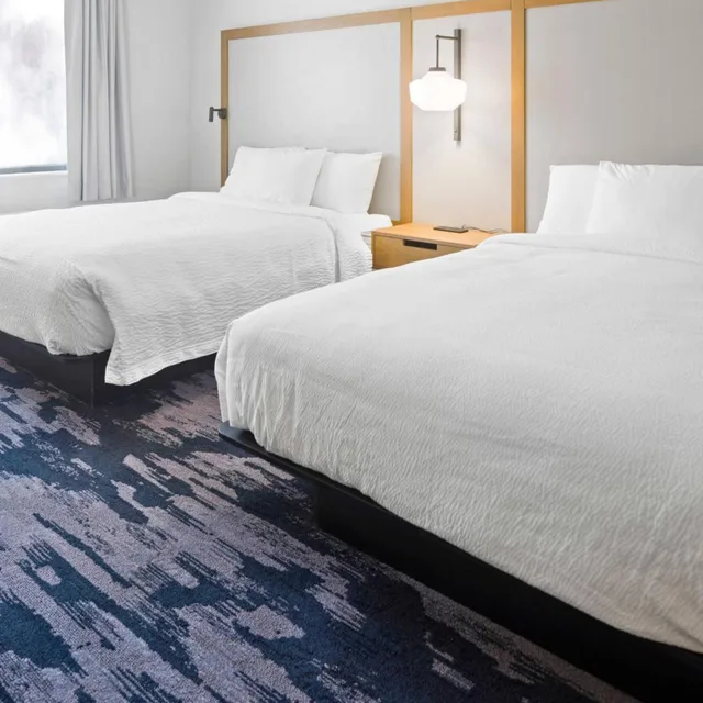 غرفة بسريرين كوين بحوض استحمام لذوي الإعاقة، Fairfield Inn & Suites by Marriott San Diego Pacific Beach 4/6