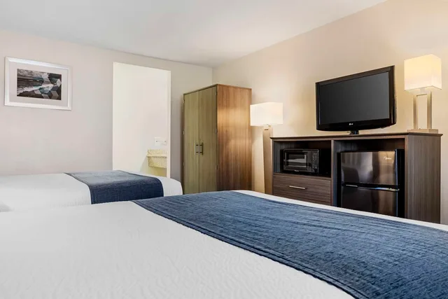 غرفة بسريرين كوين لذوي الإعاقة، Best Western Santee Lodge 3/5