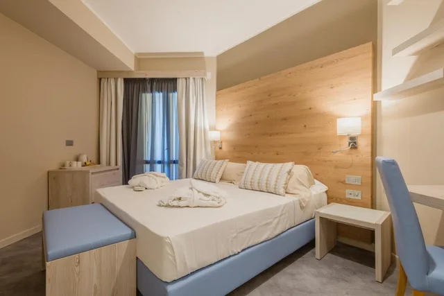 جناح عائلي بشرفة، Hotel Calabona 1/6