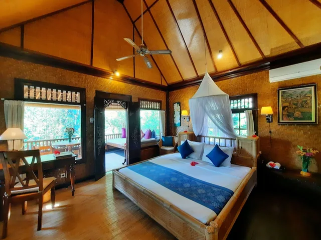 Superior, Double Bed, Garden View, ALAM INDAH 2/4