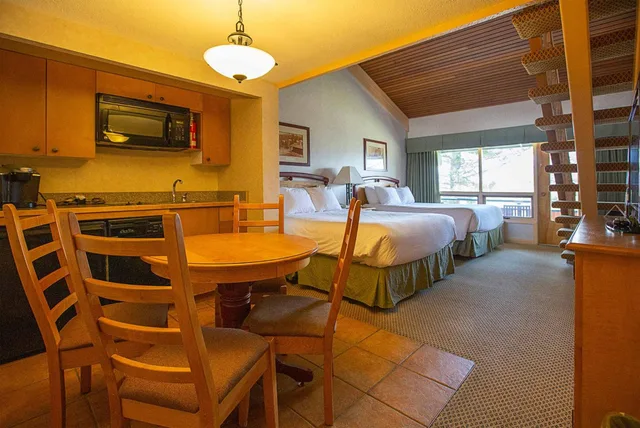 غرفة سوبيريور عائلية، Fairmont Hot Springs Resort 7/10