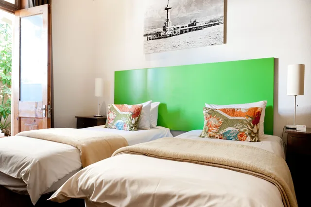 Room, Twin Beds, Ashanti Guest House Gardens Hostel 1/3