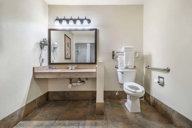 غرفة بسرير كينج لذوي الإعاقة، Best Western Padre Island 2/2