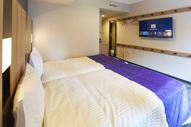 غرفة ديلوكس بسريرين منفصلين مع أريكة بحوض استحمام، hotel MONday Kyoto Karasuma Nijo 4/7