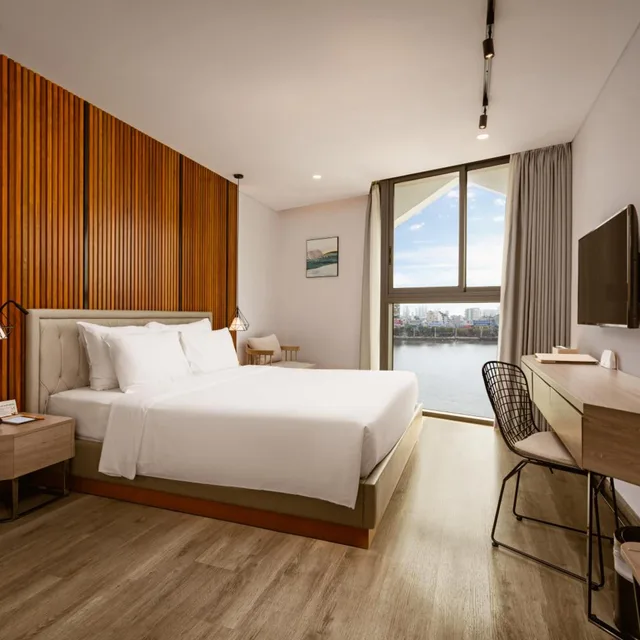 Deluxe, Double Bed, River Front, HAIAN Riverfront Hotel 2/10