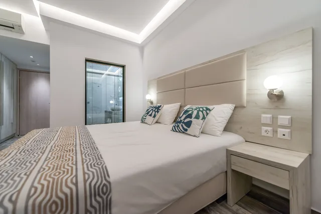 جناح بسرير كوين وسرير فردي بإطلالة على البحر، Mandala Seafront Suites 3/8
