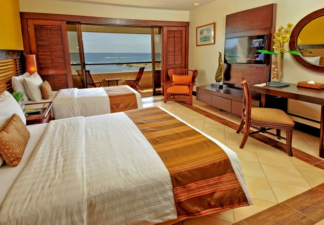 جناح جونيور بسرير مزدوج وسرير فردي بإطلالة على البحر بغرفة نوم واحدة، Costabella Tropical Beach Hotel 6/10