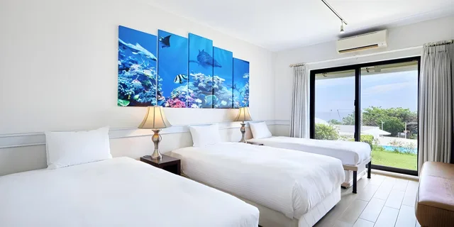 Garden Pool, Twin Beds، Royal View Hotel Churaumi 2/3