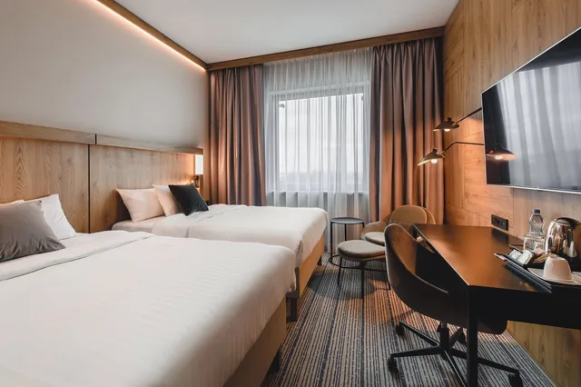 غرفة سوبيريور بسرير مزدوج، Courtyard By Marriott Warsaw Airport 1/4