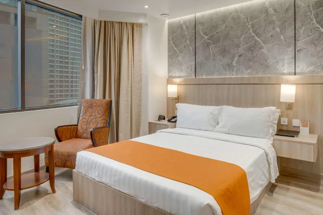 غرفة عصرية ديلوكس بسرير كوين، City Garden Hotel Makati 1/1