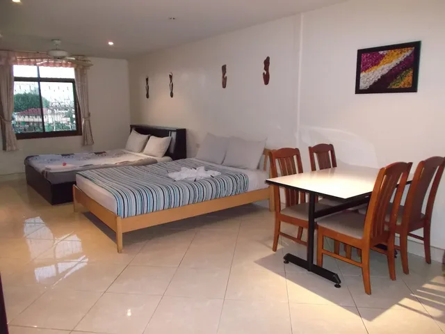 غرفة عائلية بسريرين كينج، Chaiyapoon Inn 1/3