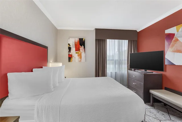 جناح بسرير كوين مع أريكة بمطبخ صغير، Best Western Plus Rose City Suites 6/10