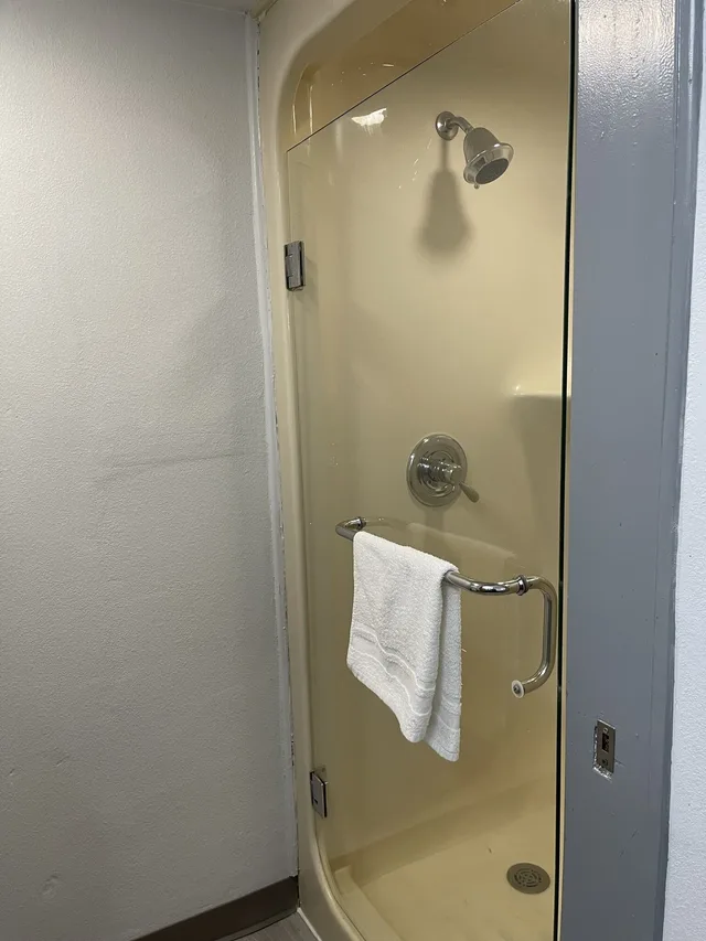 غرفة قياسية بسريرين مزدوجين، Quality Inn and Suites Richardson-Dallas 6/7