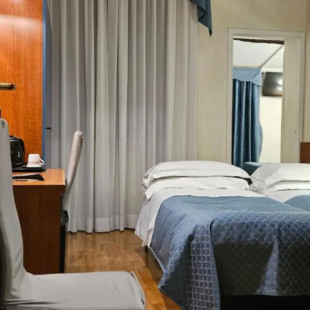 غرفة عائلية، Hotel Julia 9/10