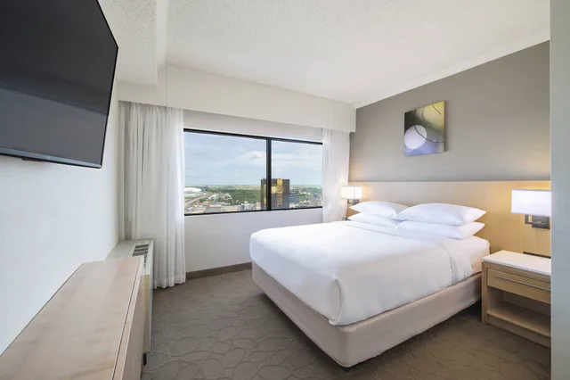 غرفة بسرير كينج، Delta Hotels By Marriott Regina 4/10