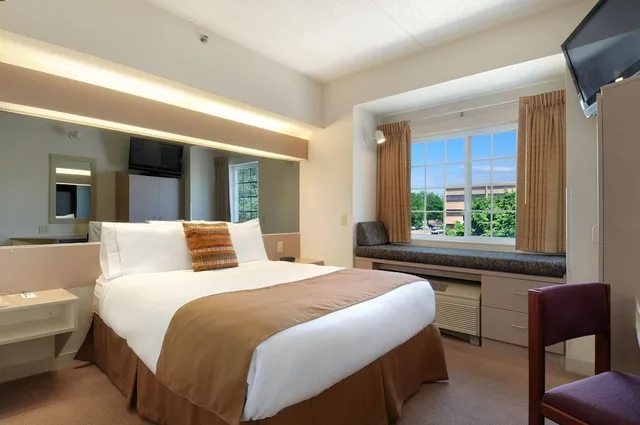 Suite, King Bed, Accessible, Microtel Inn & Suites by Wyndham Bloomington MSP Airport 1/1