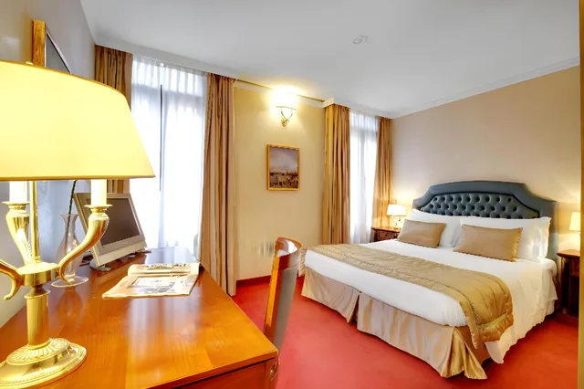غرفة كلاسيكية بسريرين مزدوجين، DONA PALACE 2/2