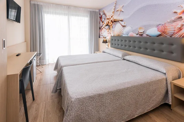 غرفة بسريرين منفصلين، Tropic Park Hotel 1/6
