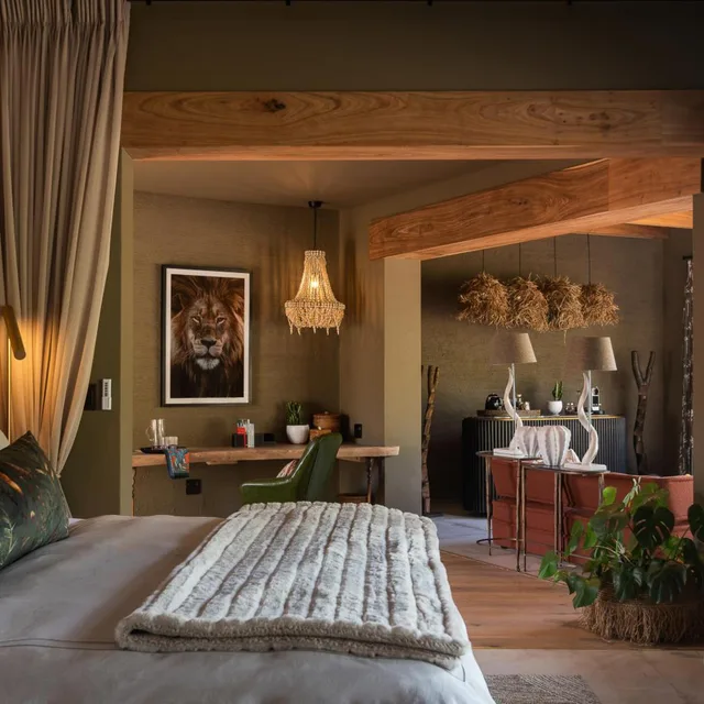 Deluxe, Suite, Lush Private Game Lodge 9/9