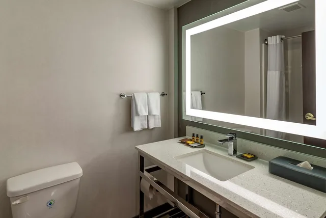 غرفة قياسية بسريرين كوين، Best Western Plus Dalton Inn 6/6