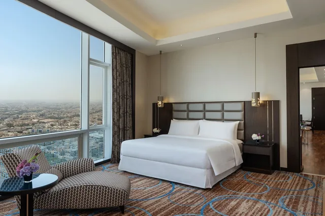 جناح بسرير كينج بإطلالة على المدينة، Four Points By Sheraton Kuwait 1/2