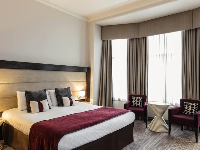 Deluxe, Double Bed, Mercure Aberdeen Caledonian Hotel 2/6