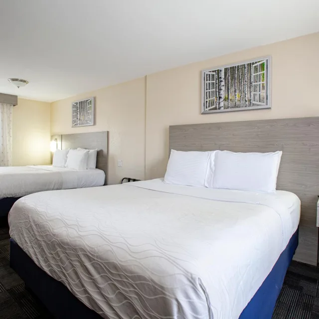 غرفة بسرير كينج وسريرين كينج، Hotel Aspen Flagstaff Grand Canyon Formerly Aspen Innsuites Flagstaff 5/9