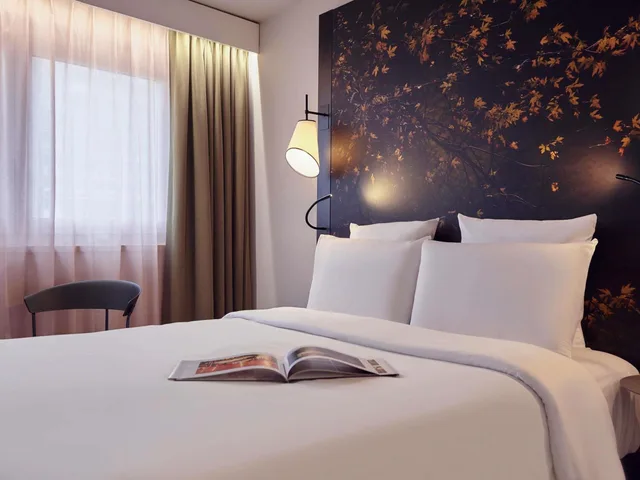 غرفة كلاسيكية بسرير كوين، Mercure Paris La Defense 1/5