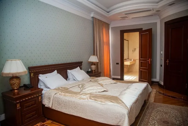 جناح رئاسي بسريرين مزدوجين، AYF Palace 2/4