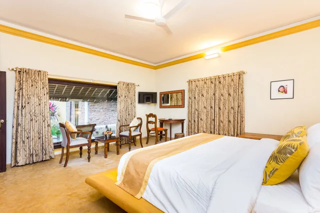 Superior, King Bed, Beach Front, Azure Tides Marari 2/10