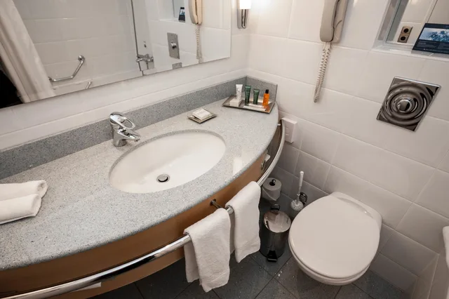 غرفة قياسية بسرير كوين، Hilton Duesseldorf 10/10