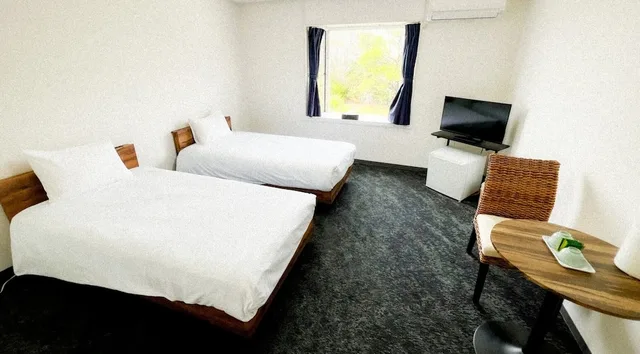 Renovated, Western, Standard, Twin Beds, No Bathroom، Alaise De Bale Shirahama (ex Petit Hotel Newport Club) 1/2