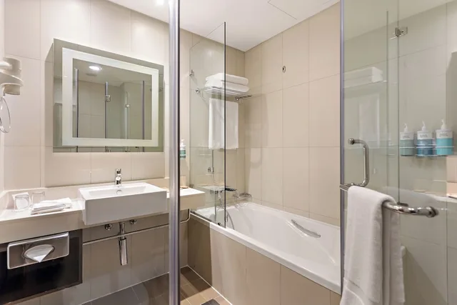 Apartment, Double Bed, Sofa, Novotel Abu Dhabi Gate 8/10