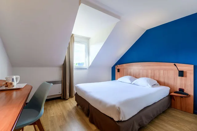 غرفة بسرير مزدوج، Comfort Hotel Evreux 2/3