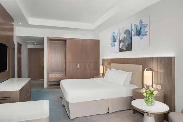 Deluxe, King Bed, Pool Floor، Hilton Pyramids Golf Resort 5/9