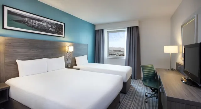 غرفة عائلية بسرير مزدوج وسرير فردي، Leonardo Hotel East Midland Airport 1/1