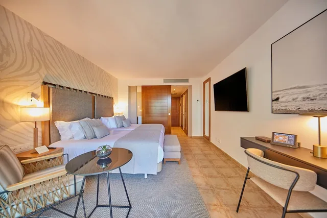 غرفة بسرير مزدوج بشرفة، Secrets Lanzarote Resort and Spa - Adults Only 2/6