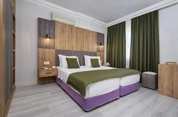 شقة سكنية قياسية بسرير مزدوج وسريرين منفصلين، Hotel Billurcu 1/1