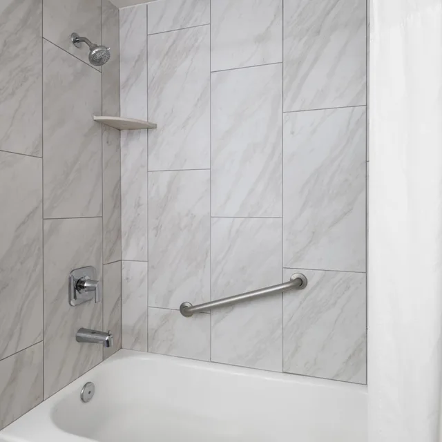 Room, King Bed, Jetted Tub, La Quinta Inn And Suites By Wyndham Pocatello 8/9