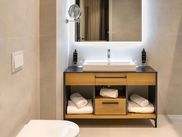 غرفة كلاسيكية بسرير كينج، Mercure Tirana 7/8