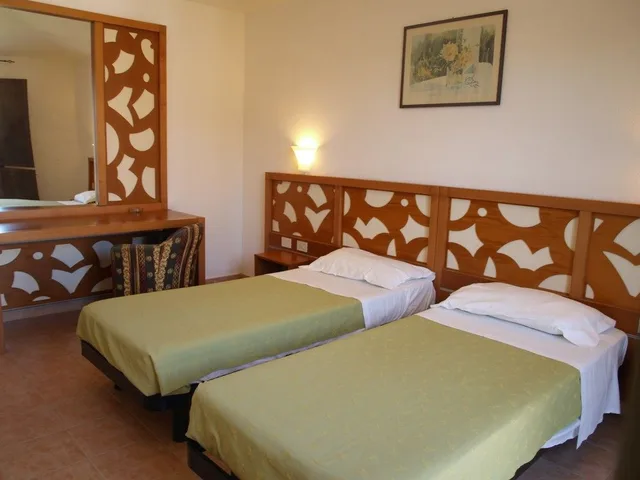 غرفة قياسية ثلاثية، Club Esse Gallura Beach Village 1/2