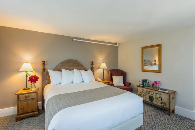 غرفة سيغنتشر بسرير كوين، Eagle Mountain House And Golf Club 2/5
